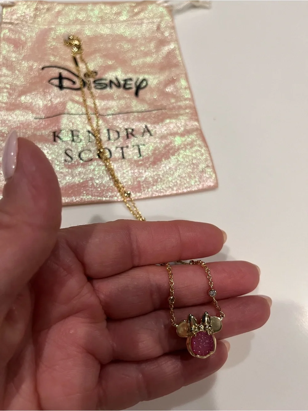 Kendra scott gold tone Minnie mouse pink drusy necklace